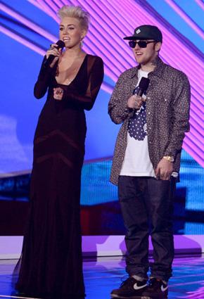 حفل جوائز الـ"MTV": مفاجآت موسيقية وجمالية بالجملة 